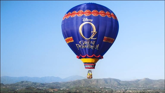 oz the great and powerful balloon tour